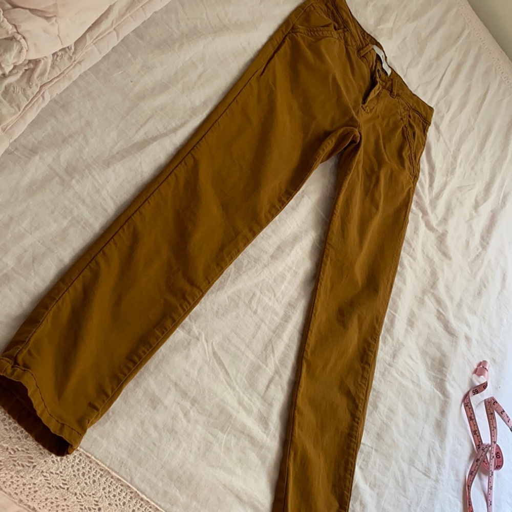 Regular waist khaki camel skinny pant